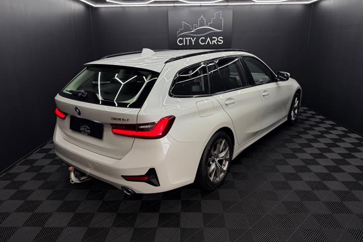 Hvid BMW 320d fra 2021