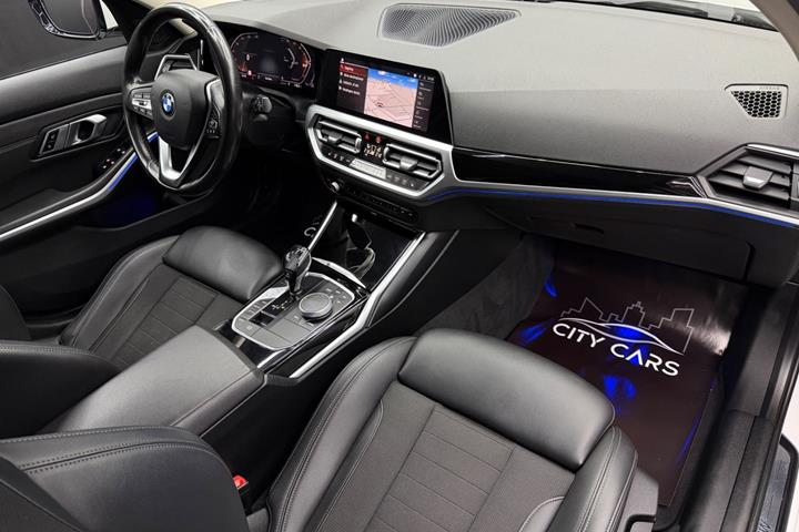 Hvid BMW 320d fra 2021