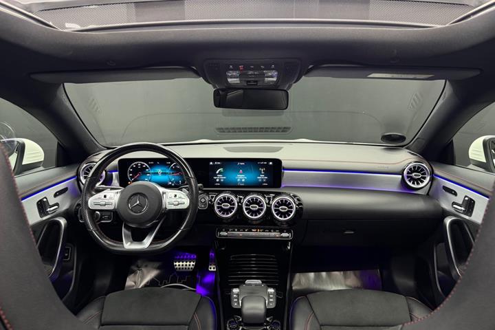 Hvid Mercedes CLA220 d fra 2020