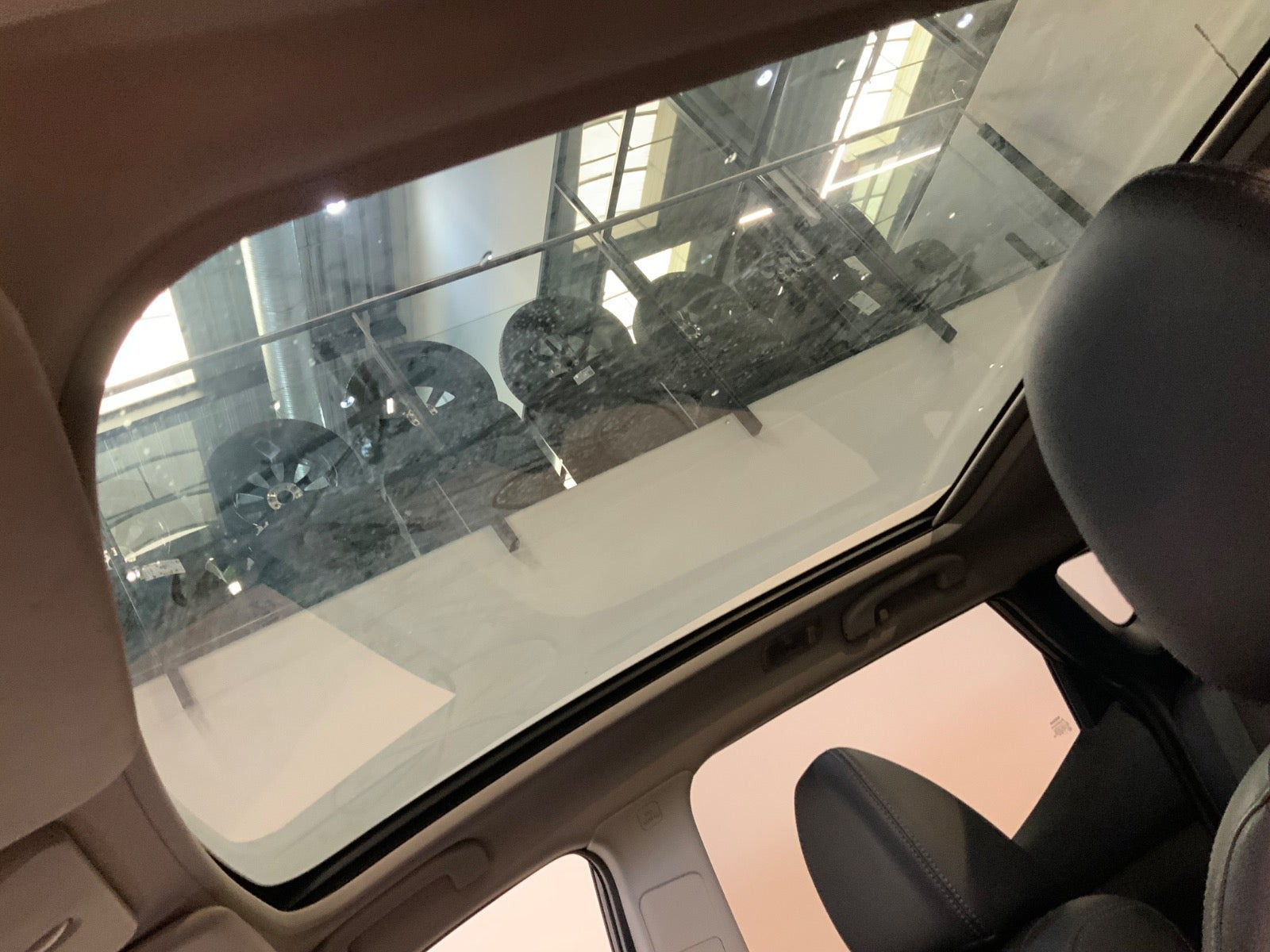 Sort Nissan Qashqai fra 2014