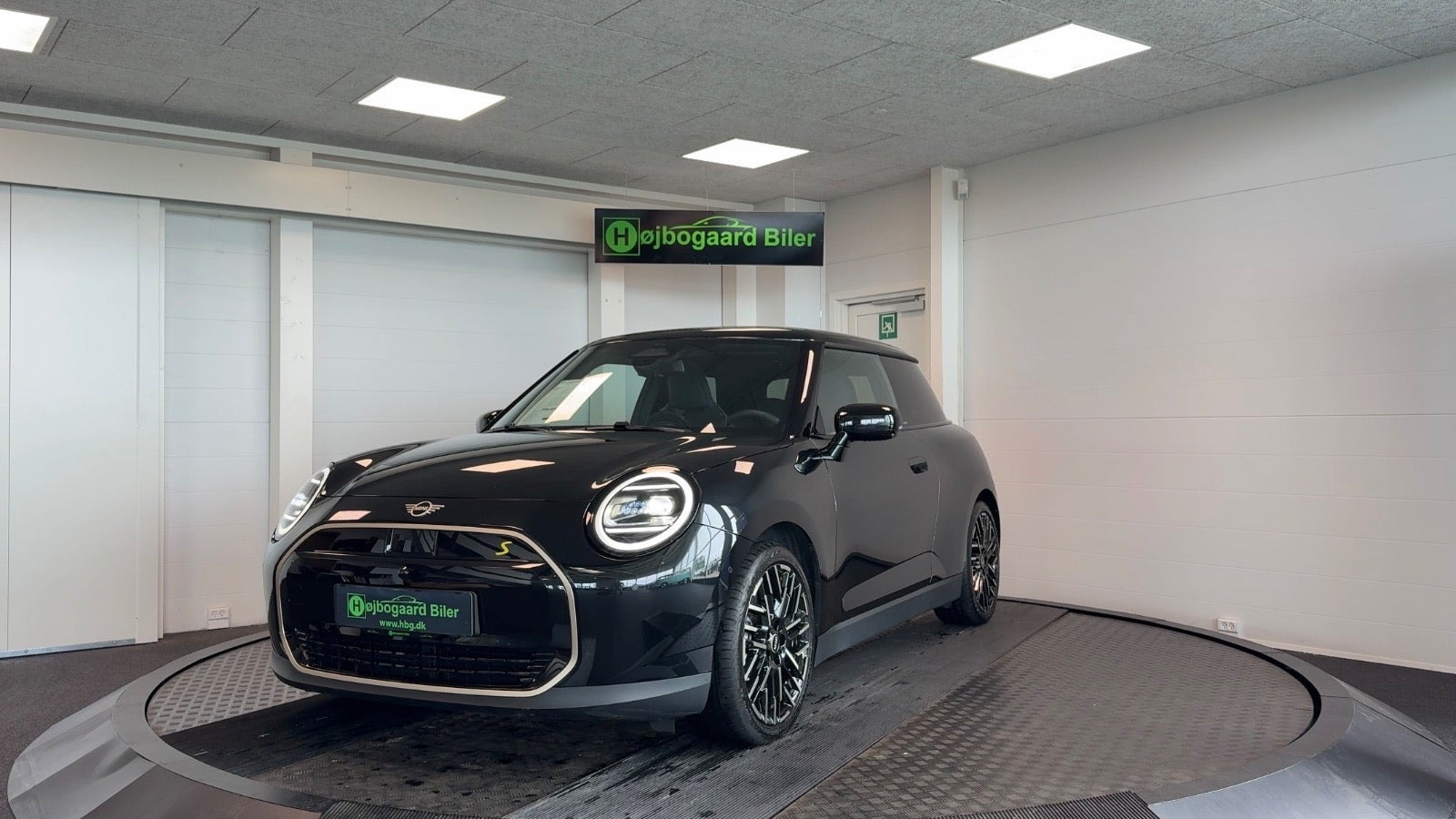 Sort Mini Cooper SE fra 2025