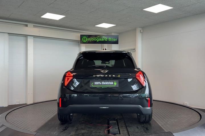 Sort Mini Cooper SE fra 2025