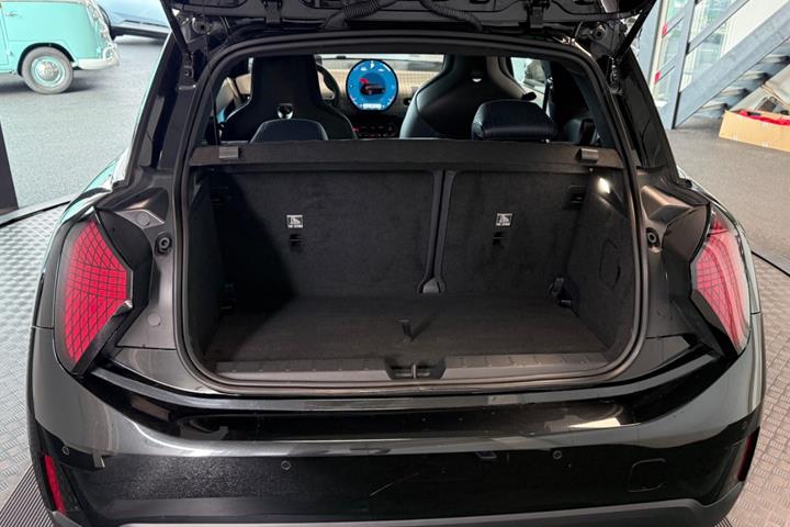 Sort Mini Cooper SE fra 2025