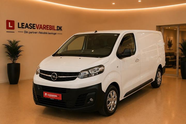 Hvid Opel Vivaro fra 2022