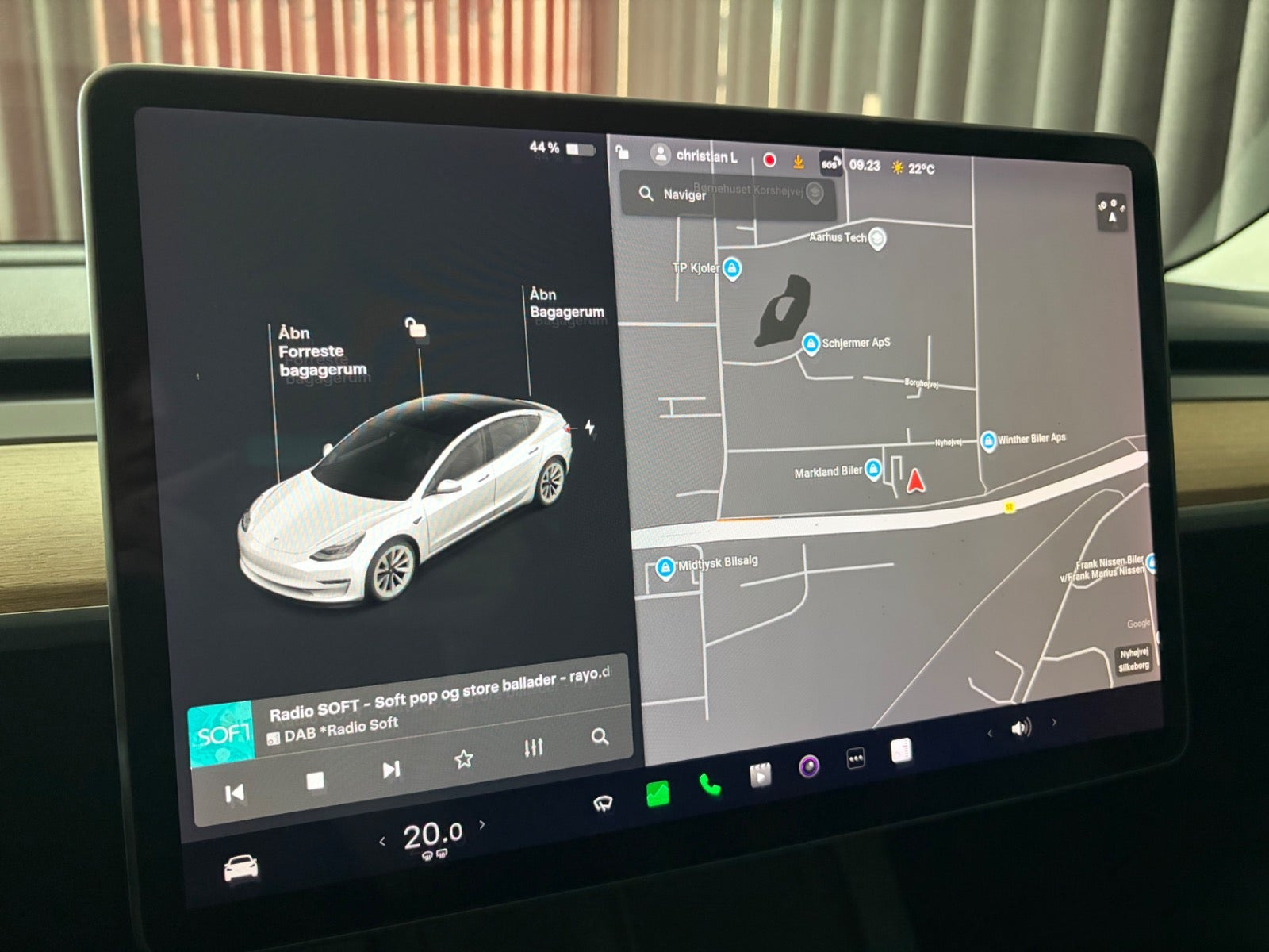 Sort Tesla Model 3 fra 2020