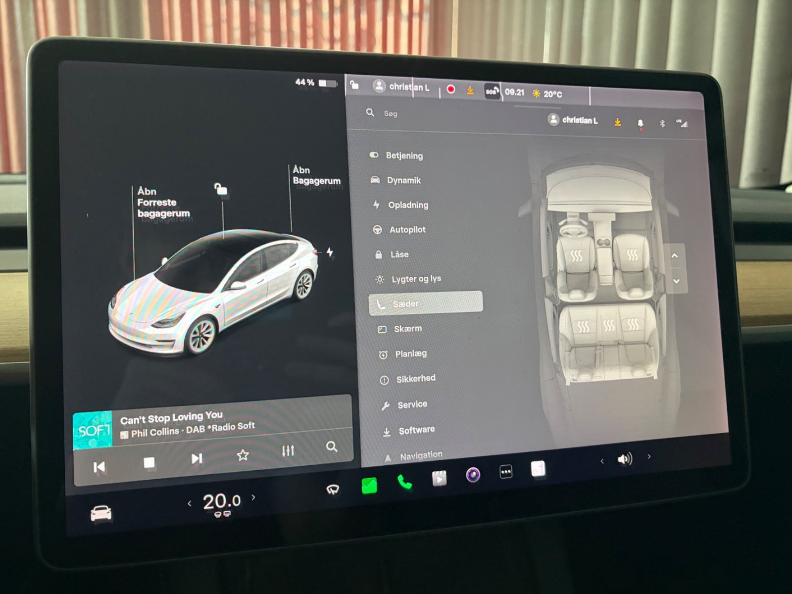 Sort Tesla Model 3 fra 2020