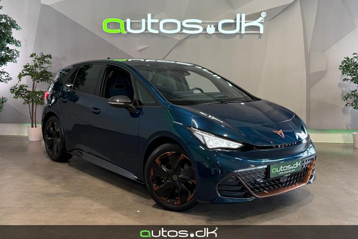 Blå Cupra Born fra 2022 set udefra