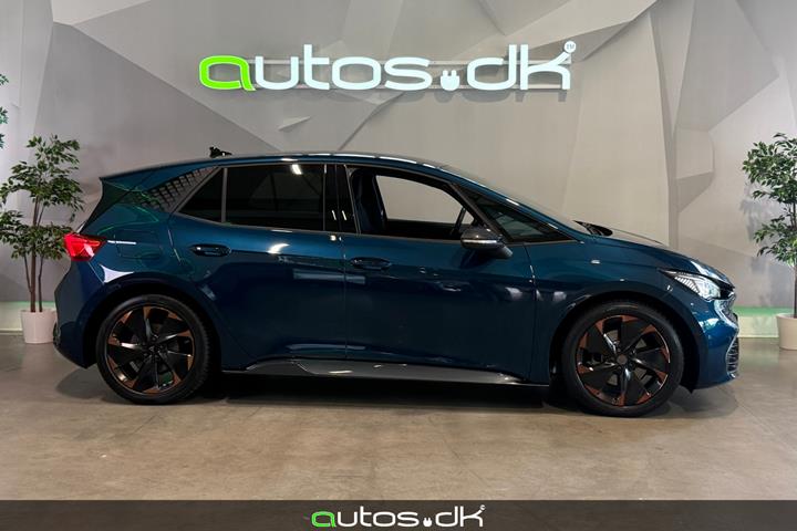 Blå Cupra Born fra 2022
