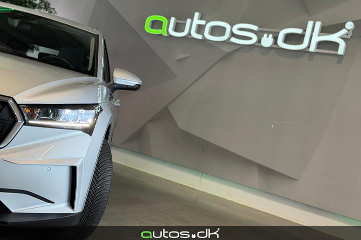 Sølv Skoda Enyaq fra 2025