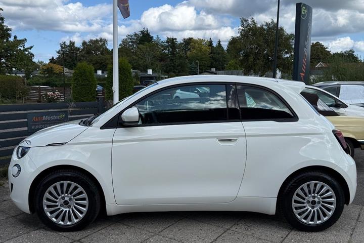 undefined Fiat 500e fra 2023