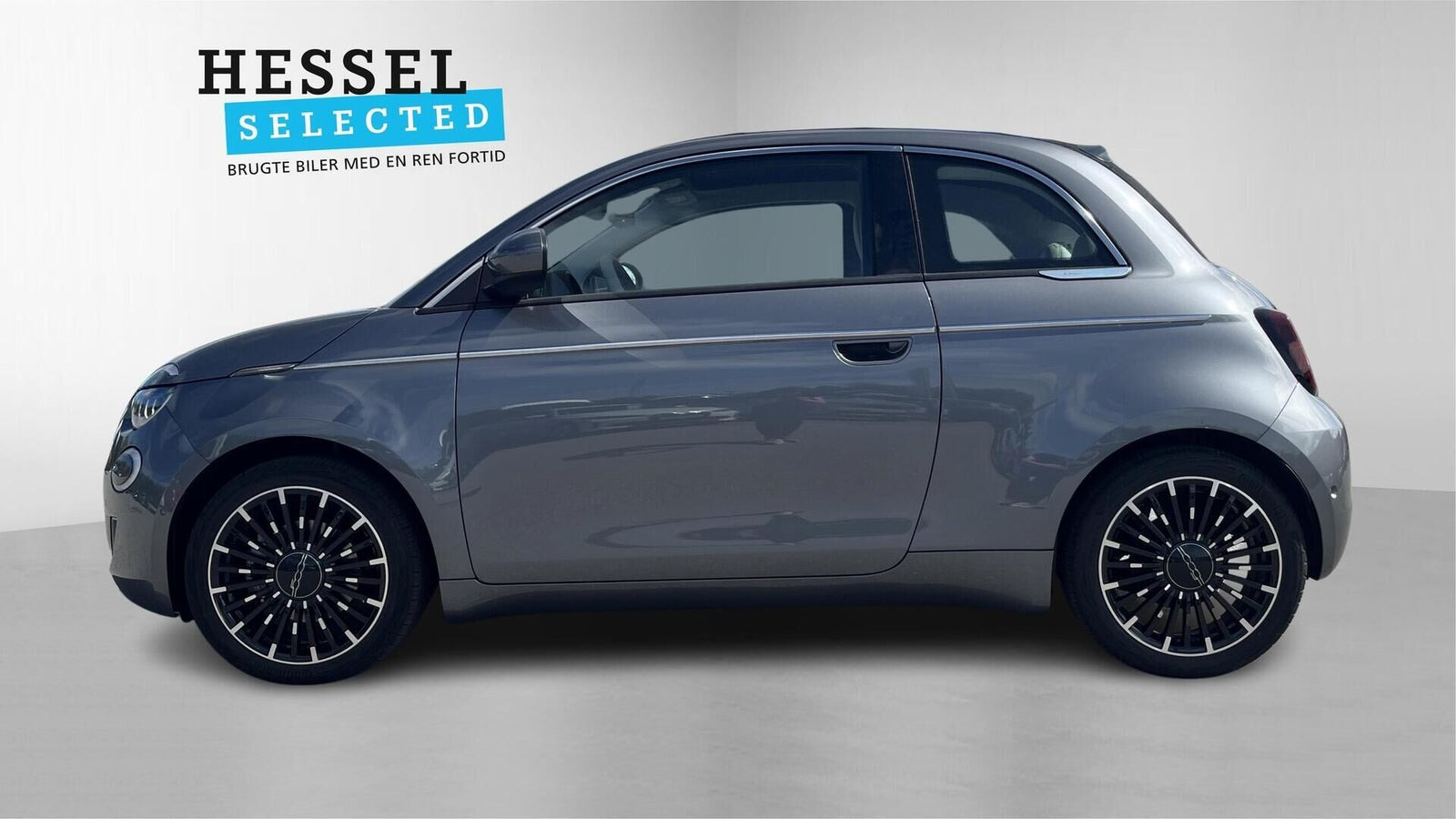 Grå Fiat 500e fra 2023