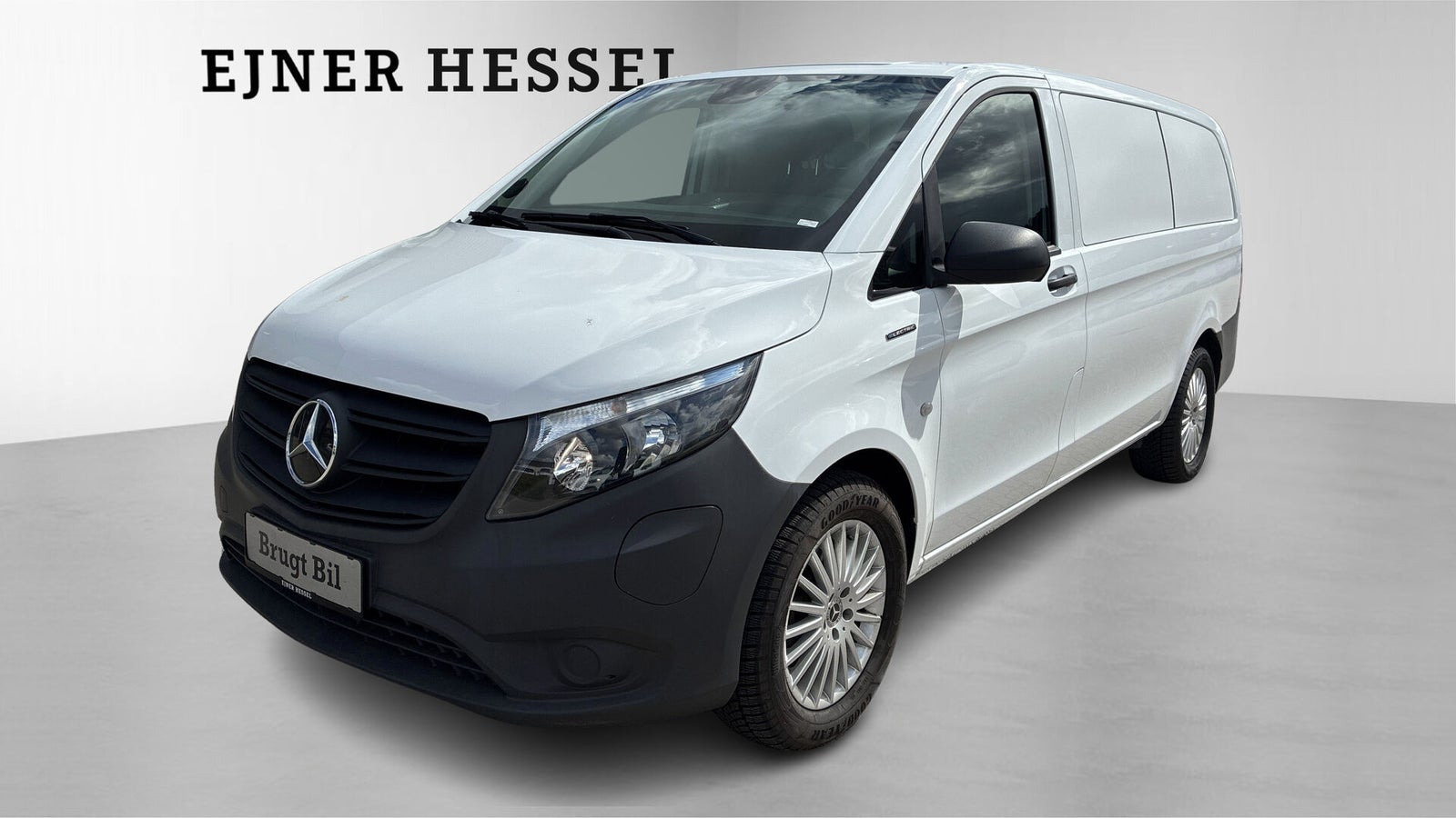 Mercedes eVito 129 Tourer PRO L Van