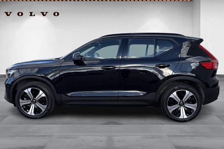 Sort Volvo XC40 fra 2023