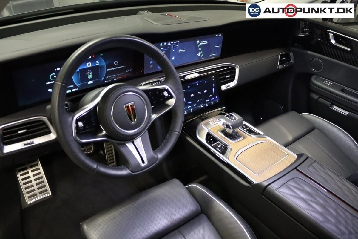 Grå Hongqi E-HS9 fra 2024