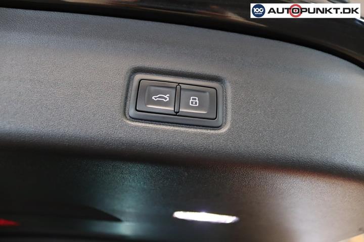 Sort Audi Q6 e-tron fra 2025