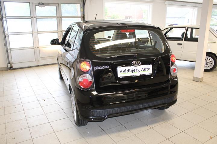 Sort Kia Picanto fra 2011