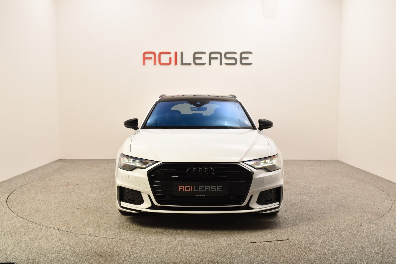 Hvid Audi A6 fra 2020