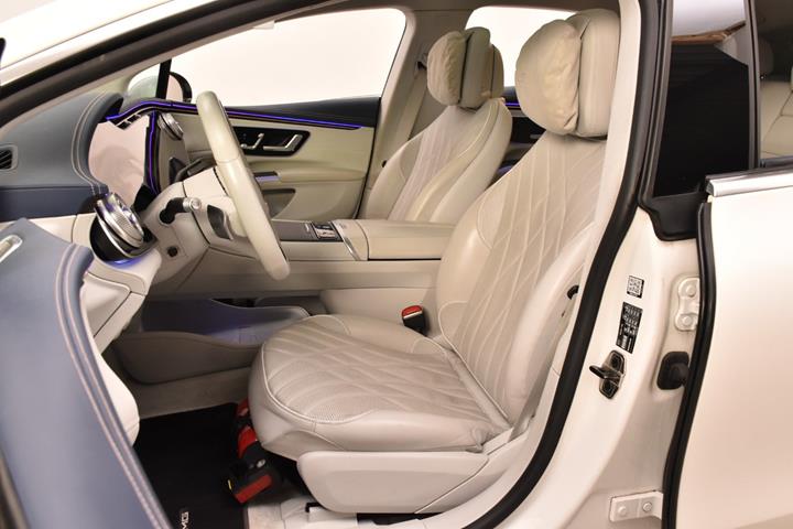 Hvid Mercedes EQS580 fra 2022
