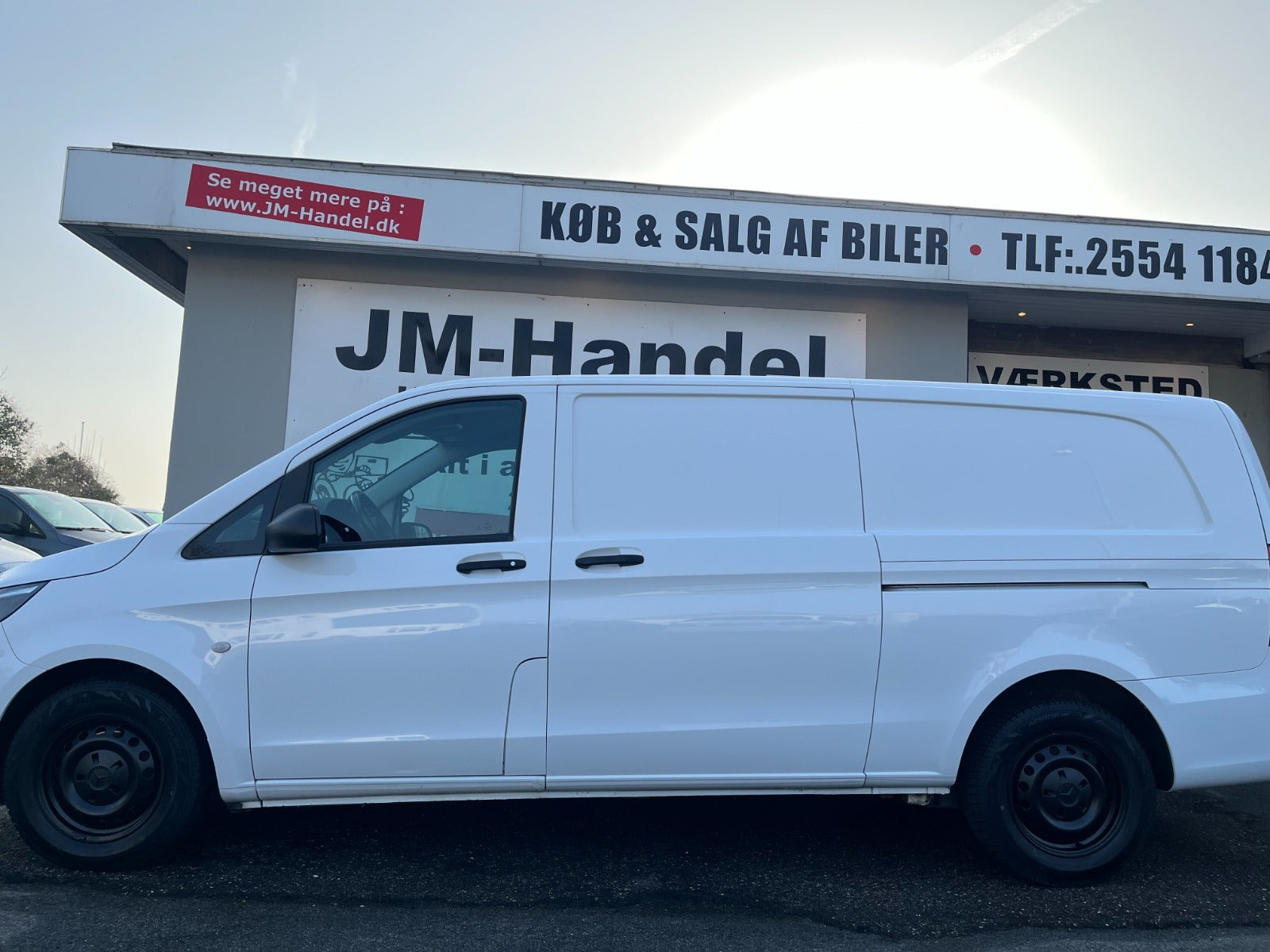 Hvid Mercedes Vito 114 fra 2021