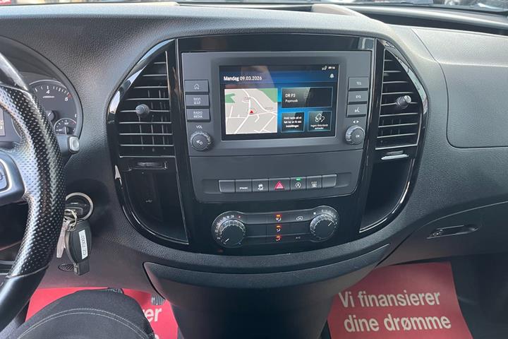 Hvid Mercedes Vito 114 fra 2021