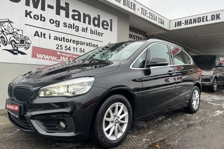 Sort BMW 218d fra 2016