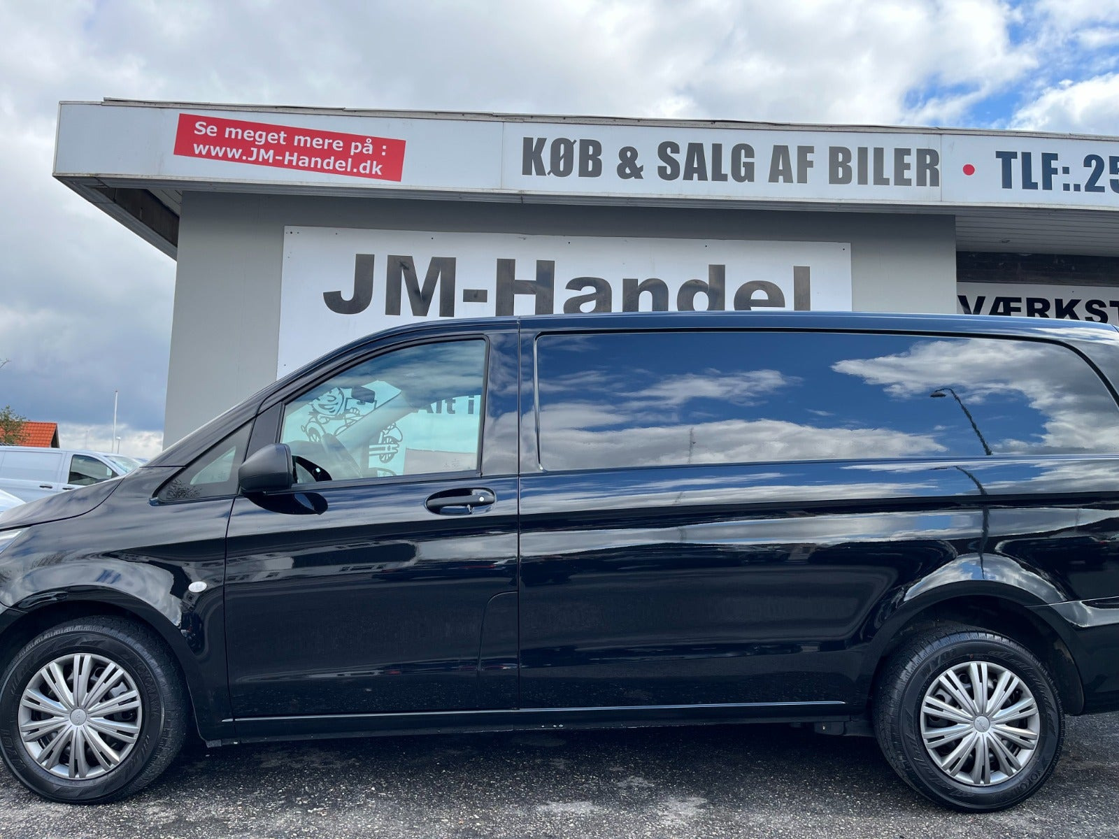 Sort Mercedes Vito 116 fra 2017