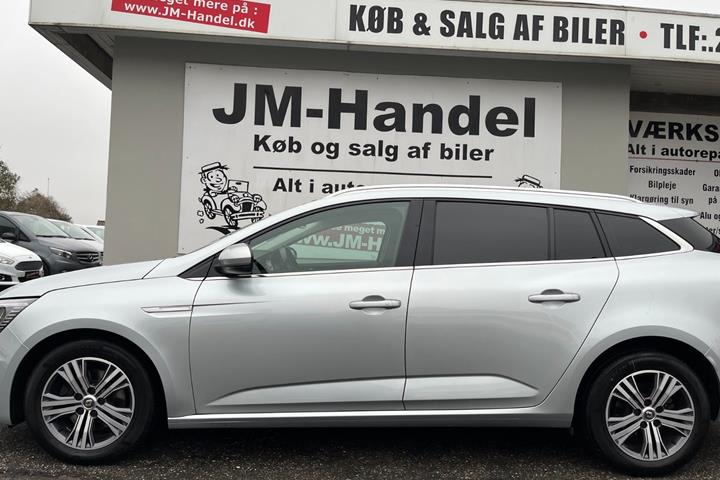 Sølv Renault Megane IV fra 2021