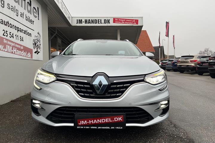 Sølv Renault Megane IV fra 2021