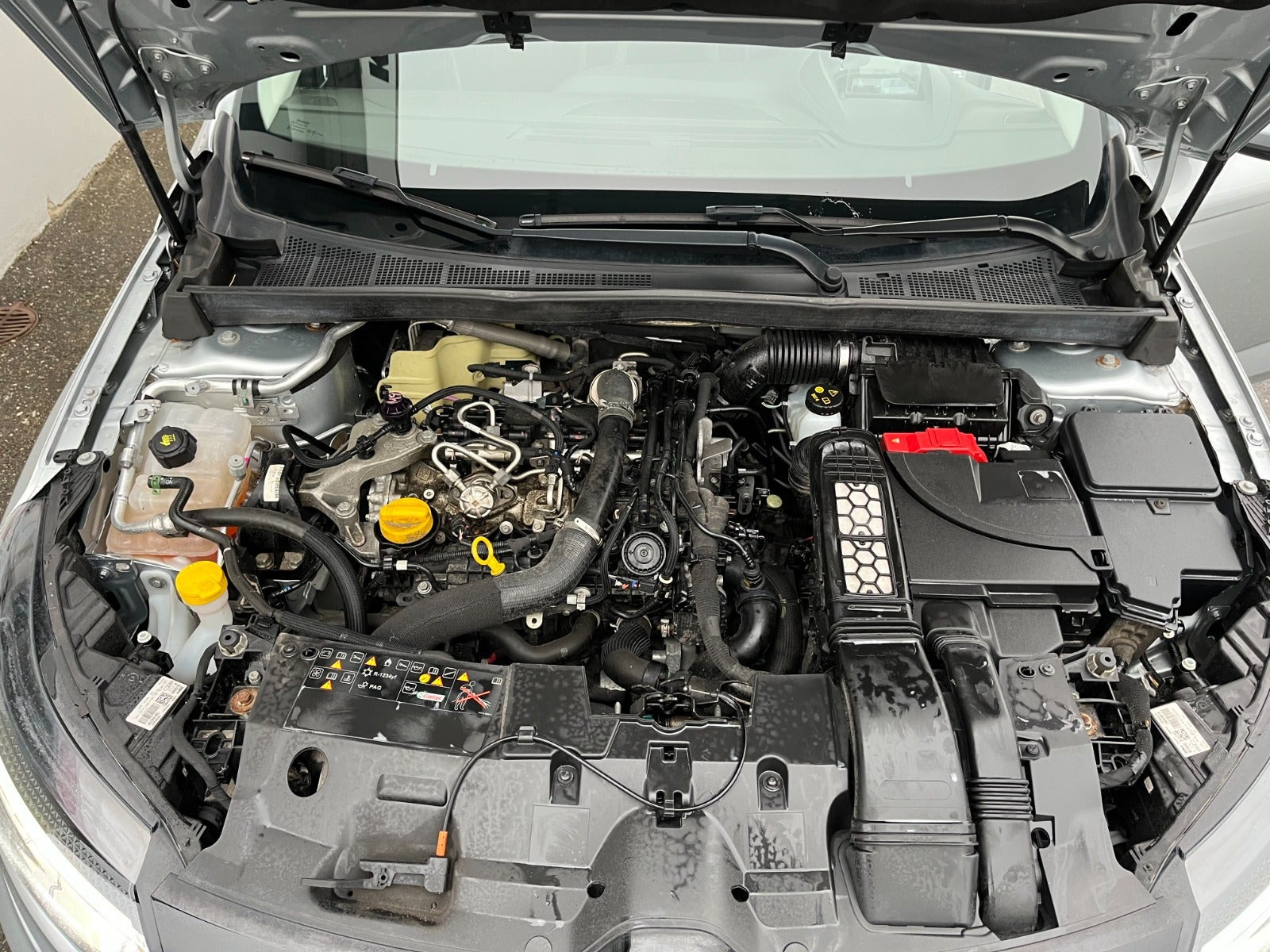 Sølv Renault Megane IV fra 2021
