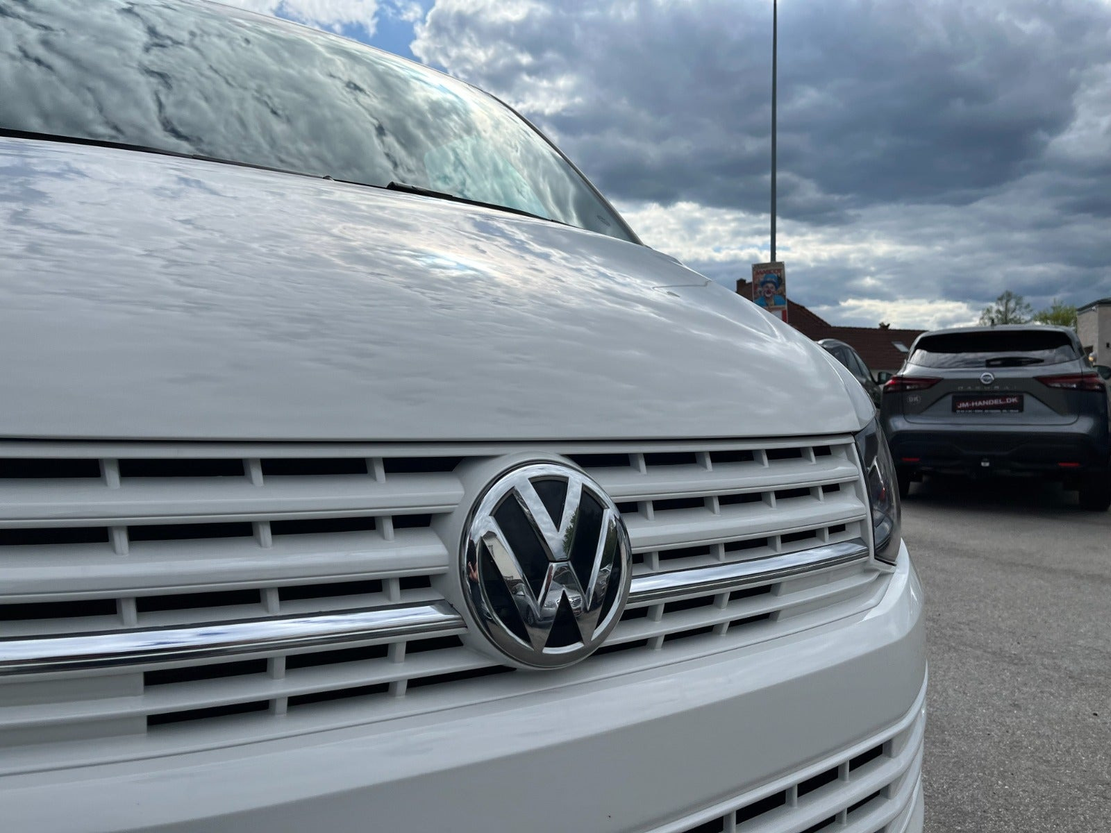 Hvid VW Transporter fra 2017