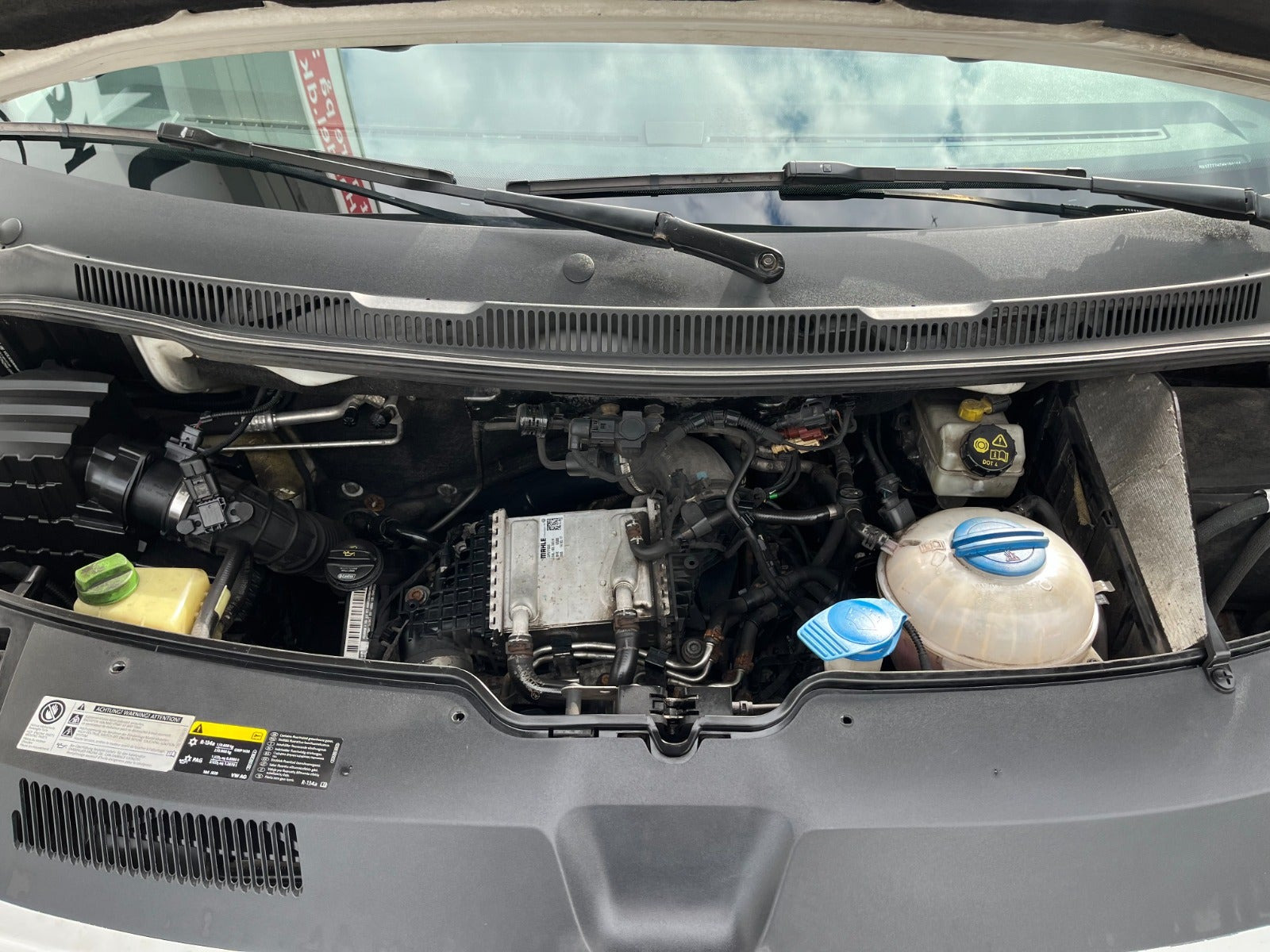 Hvid VW Transporter fra 2017