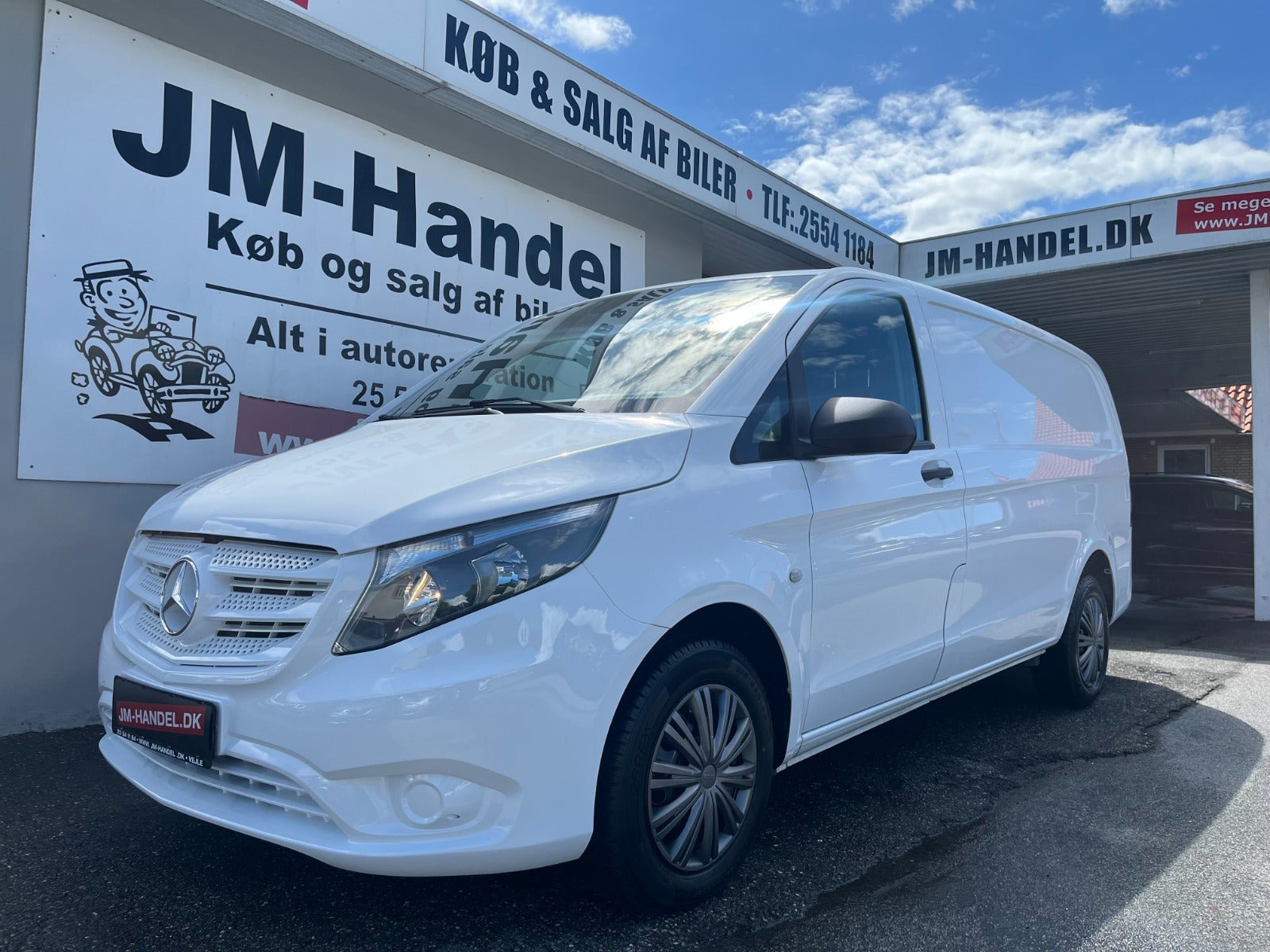 Hvid Mercedes Vito 114 fra 2016