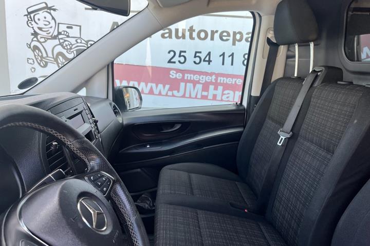 Hvid Mercedes Vito 114 fra 2016