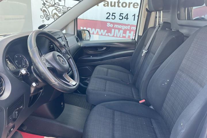 Hvid Mercedes Vito 114 fra 2016