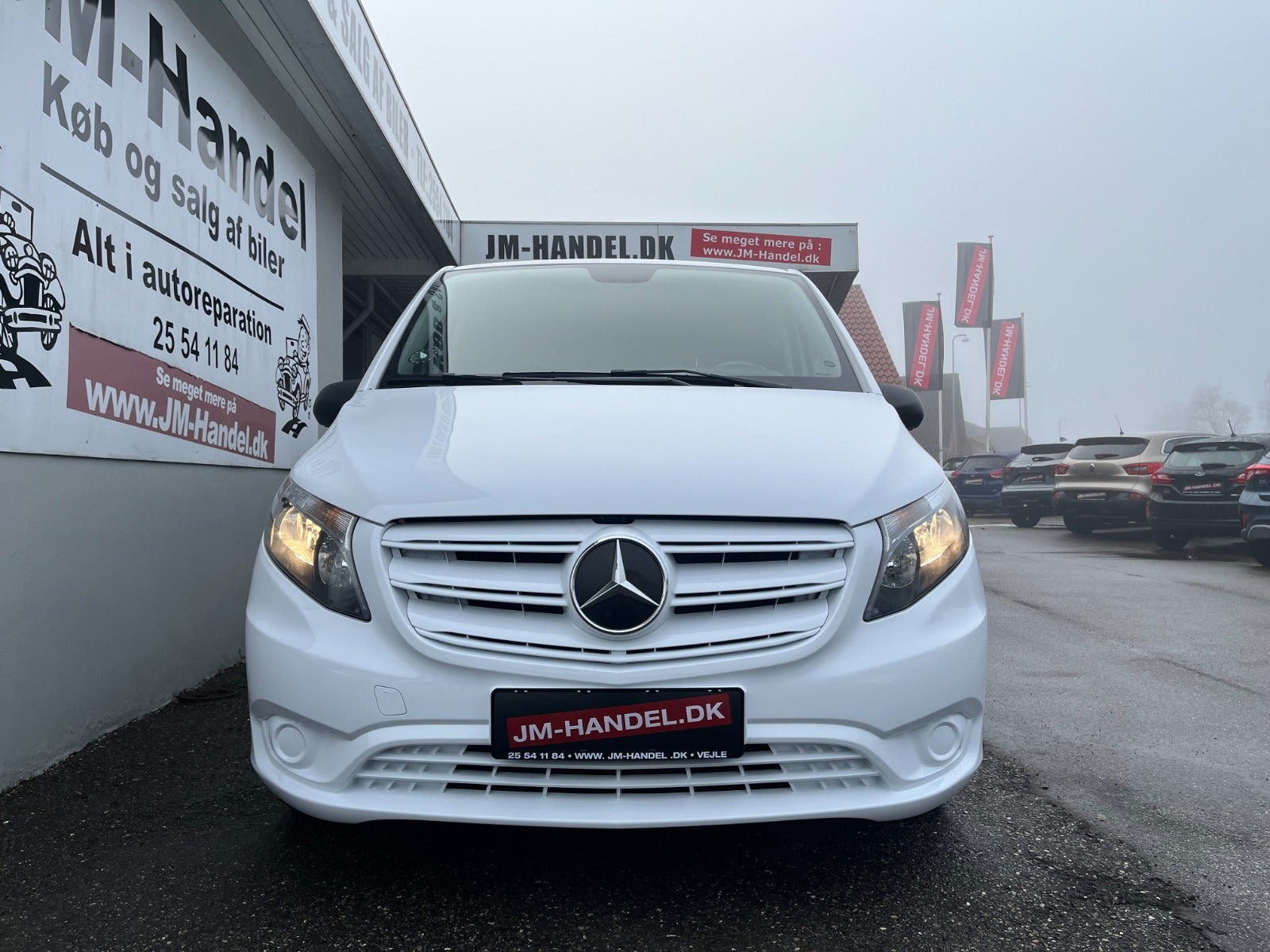 Hvid Mercedes Vito 114 fra 2021