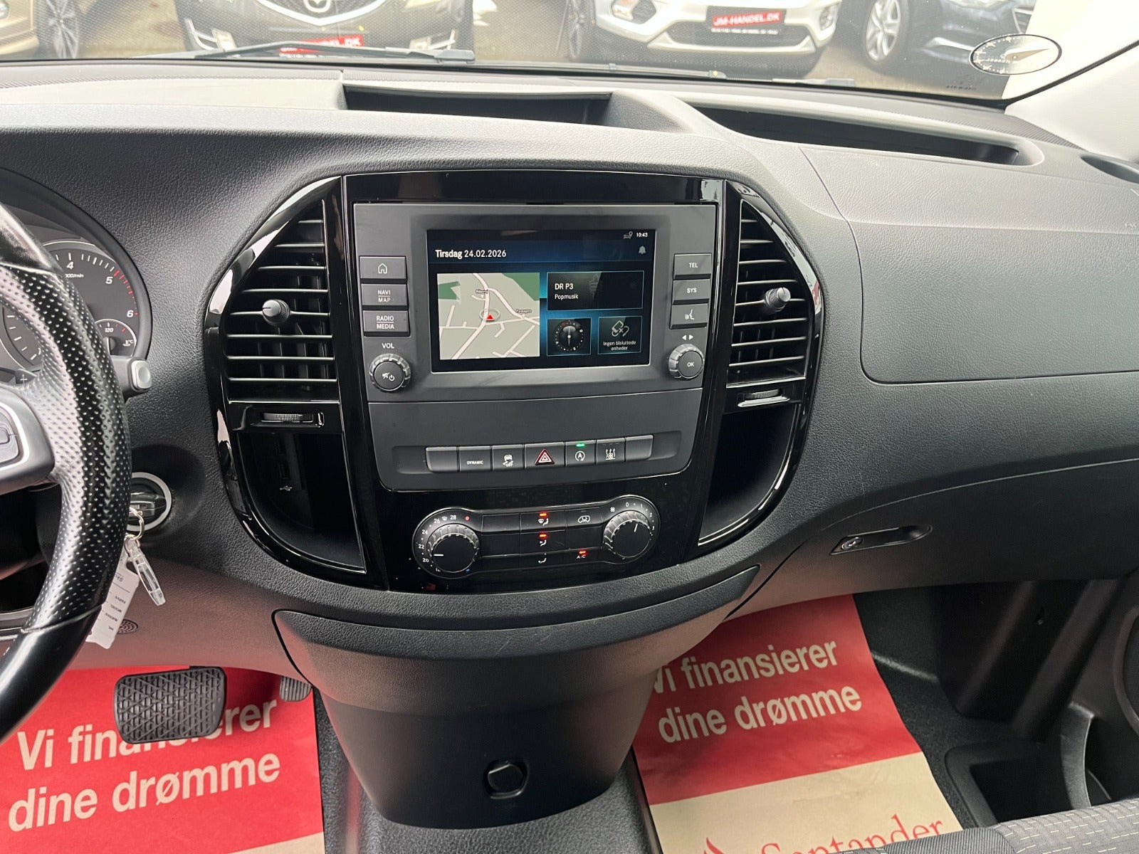 Hvid Mercedes Vito 114 fra 2021
