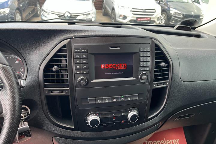 Brun Mercedes Vito 116 fra 2017