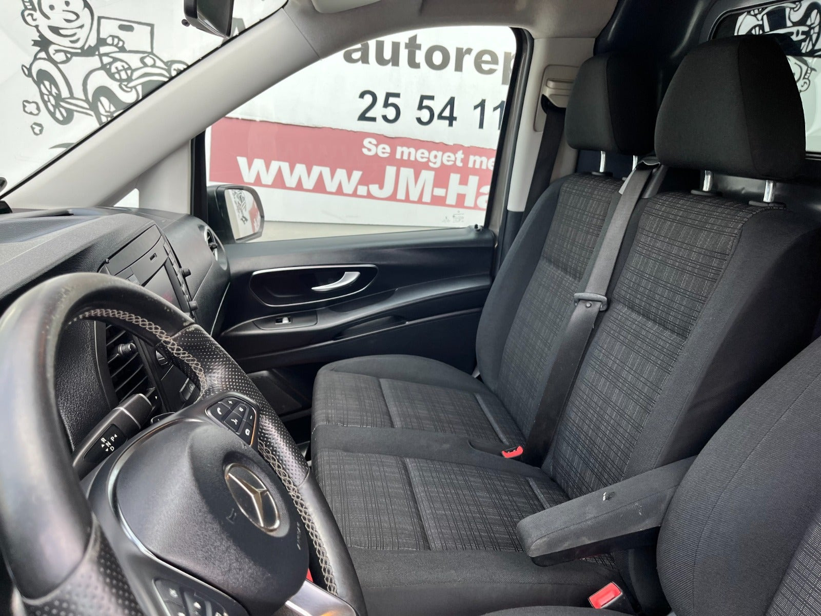 Brun Mercedes Vito 116 fra 2017