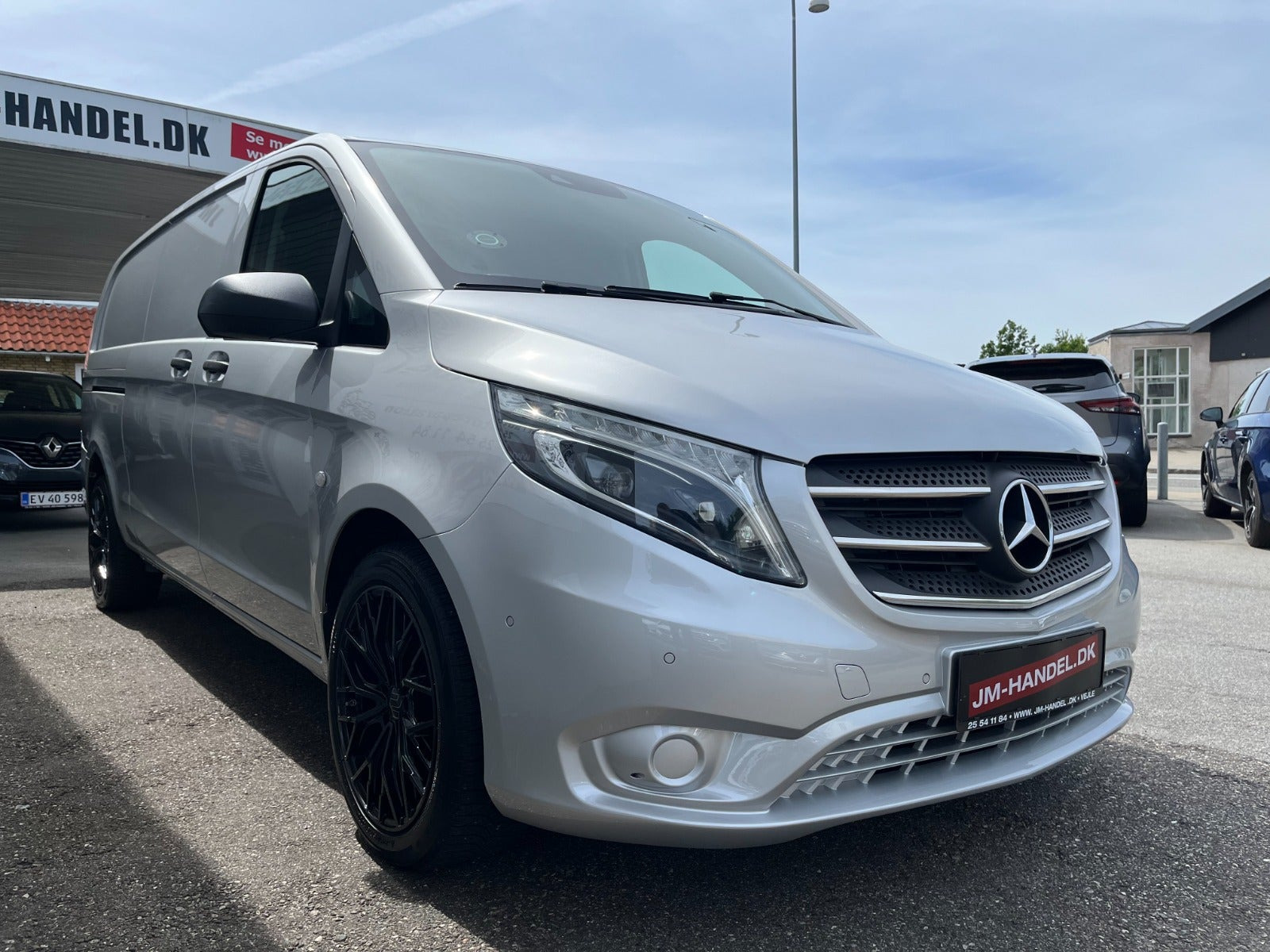Sølv Mercedes Vito 116 fra 2018