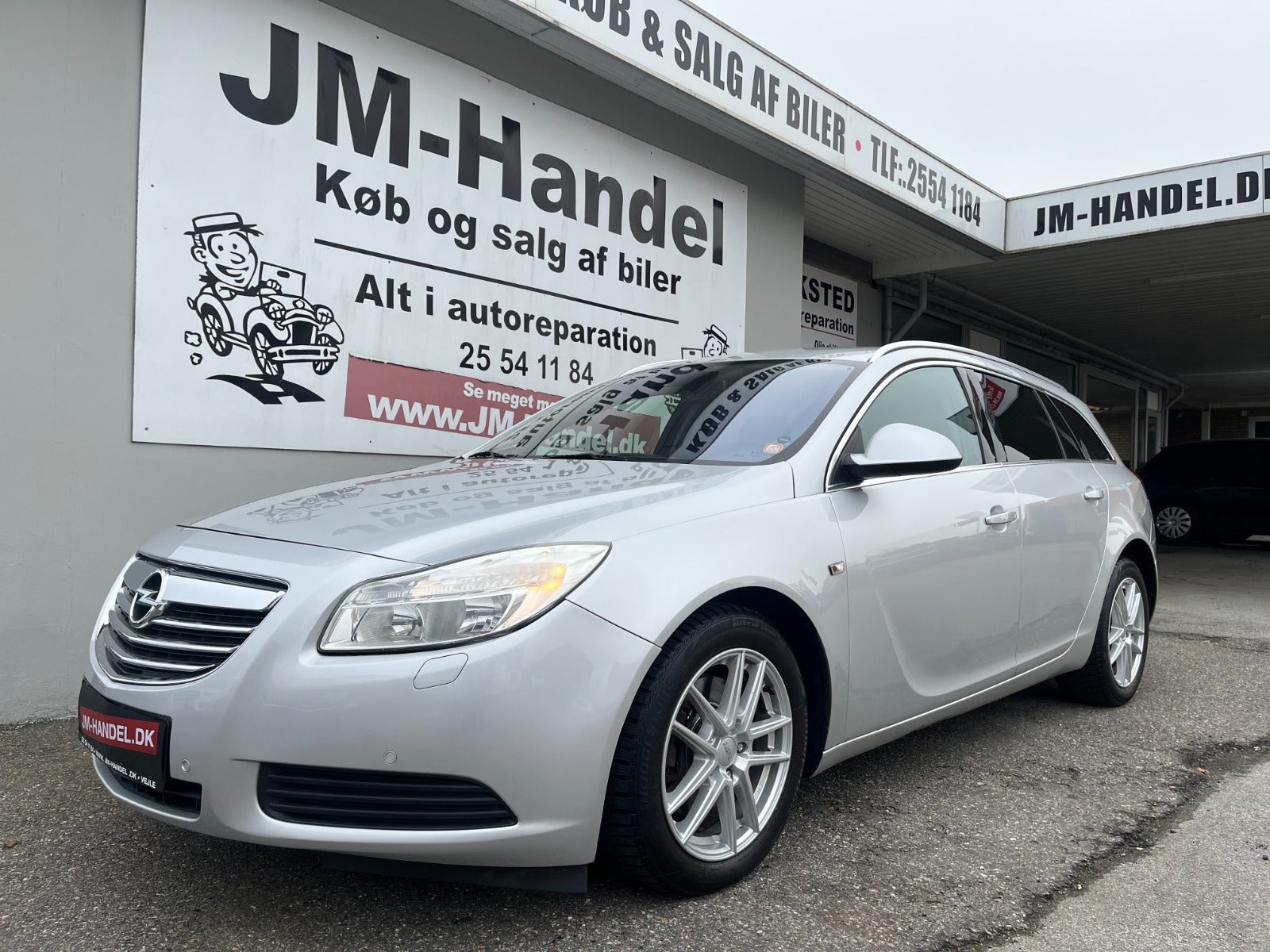Sølv Opel Insignia fra 2009