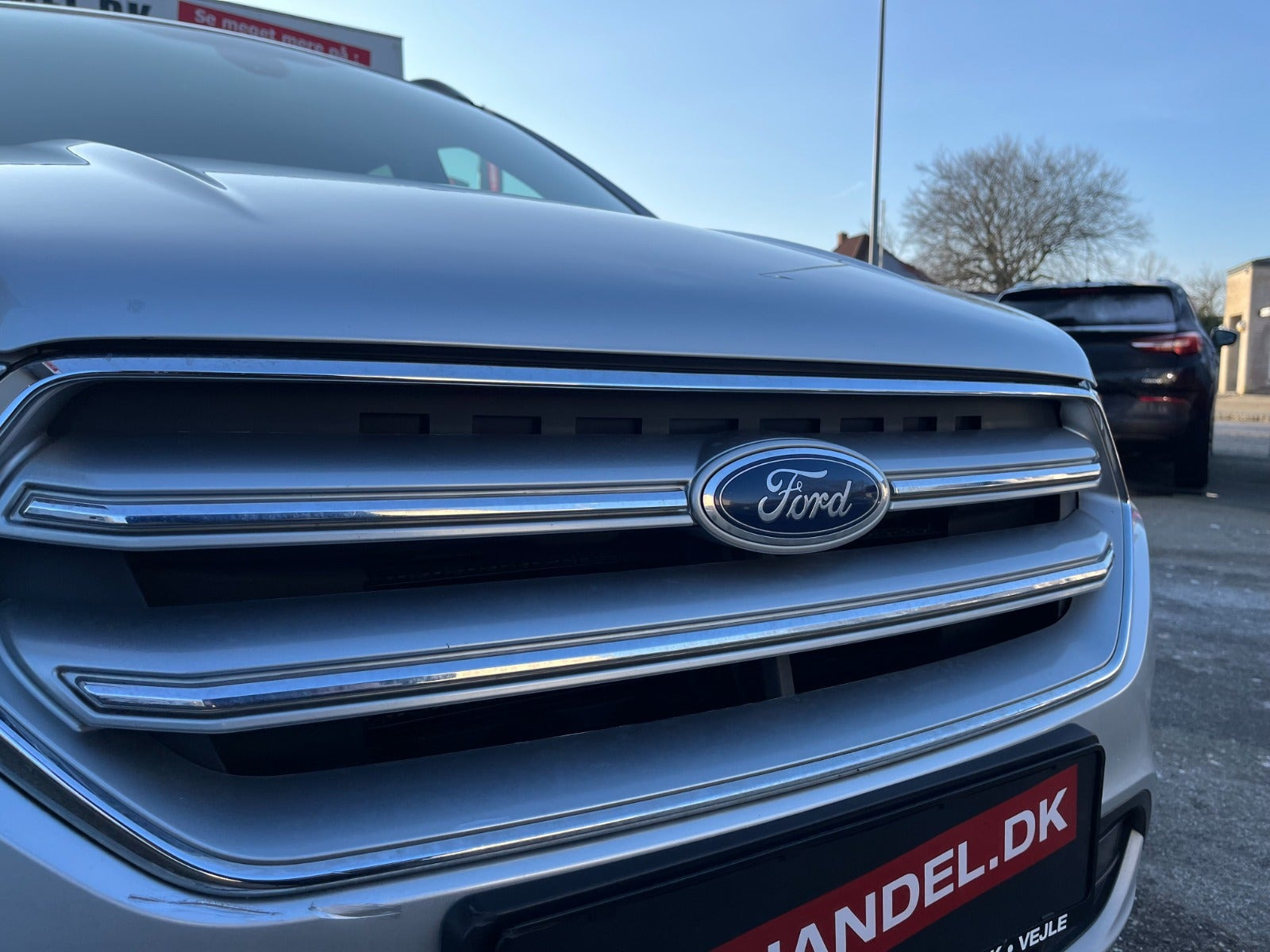 Sølv Ford Kuga fra 2019