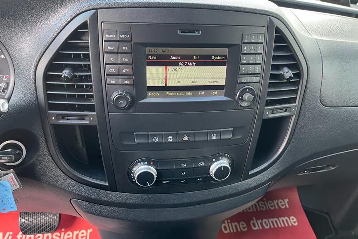 Sort Mercedes Vito 116 fra 2017