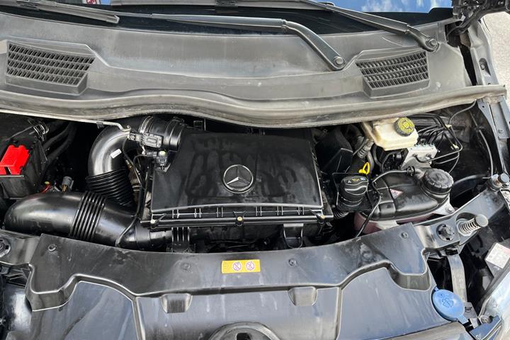 Sort Mercedes Vito 116 fra 2017