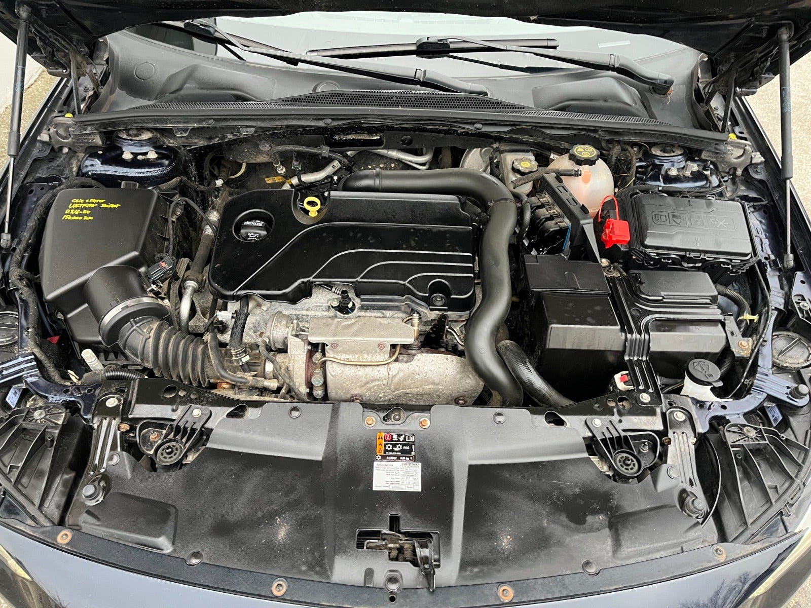 Blå Opel Insignia fra 2018