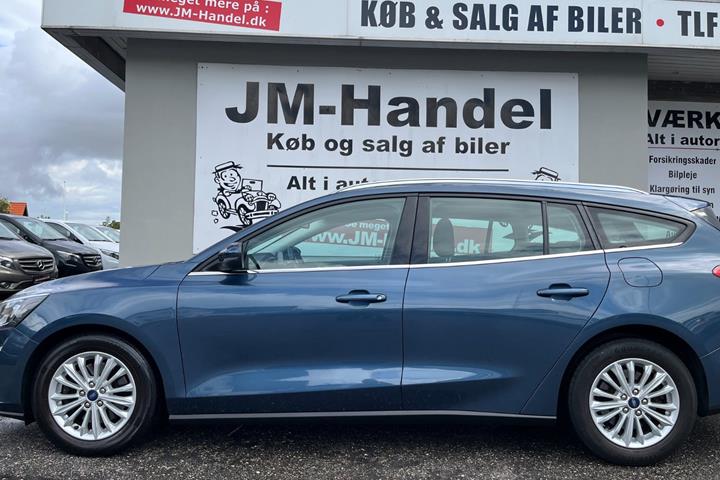 Blå Ford Focus fra 2021