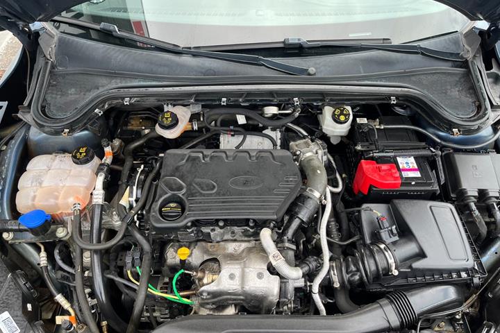 Blå Ford Focus fra 2021