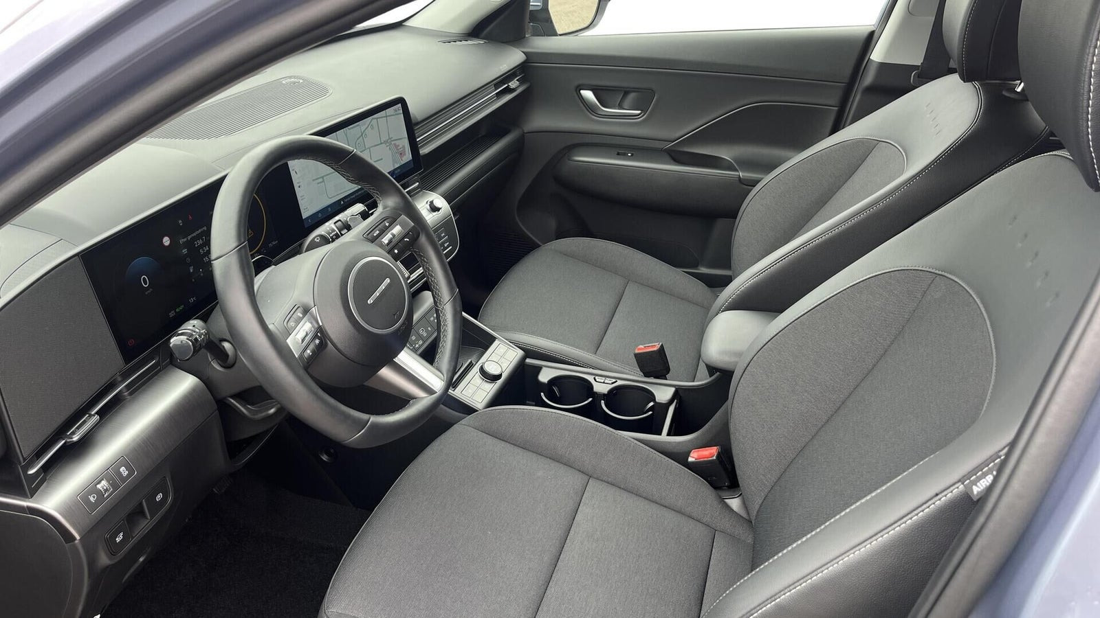 Blå Hyundai Kona fra 2025