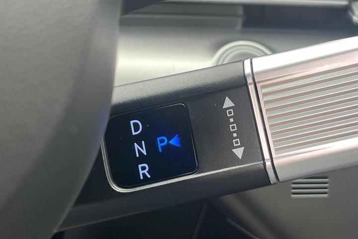 Blå Hyundai Kona fra 2025