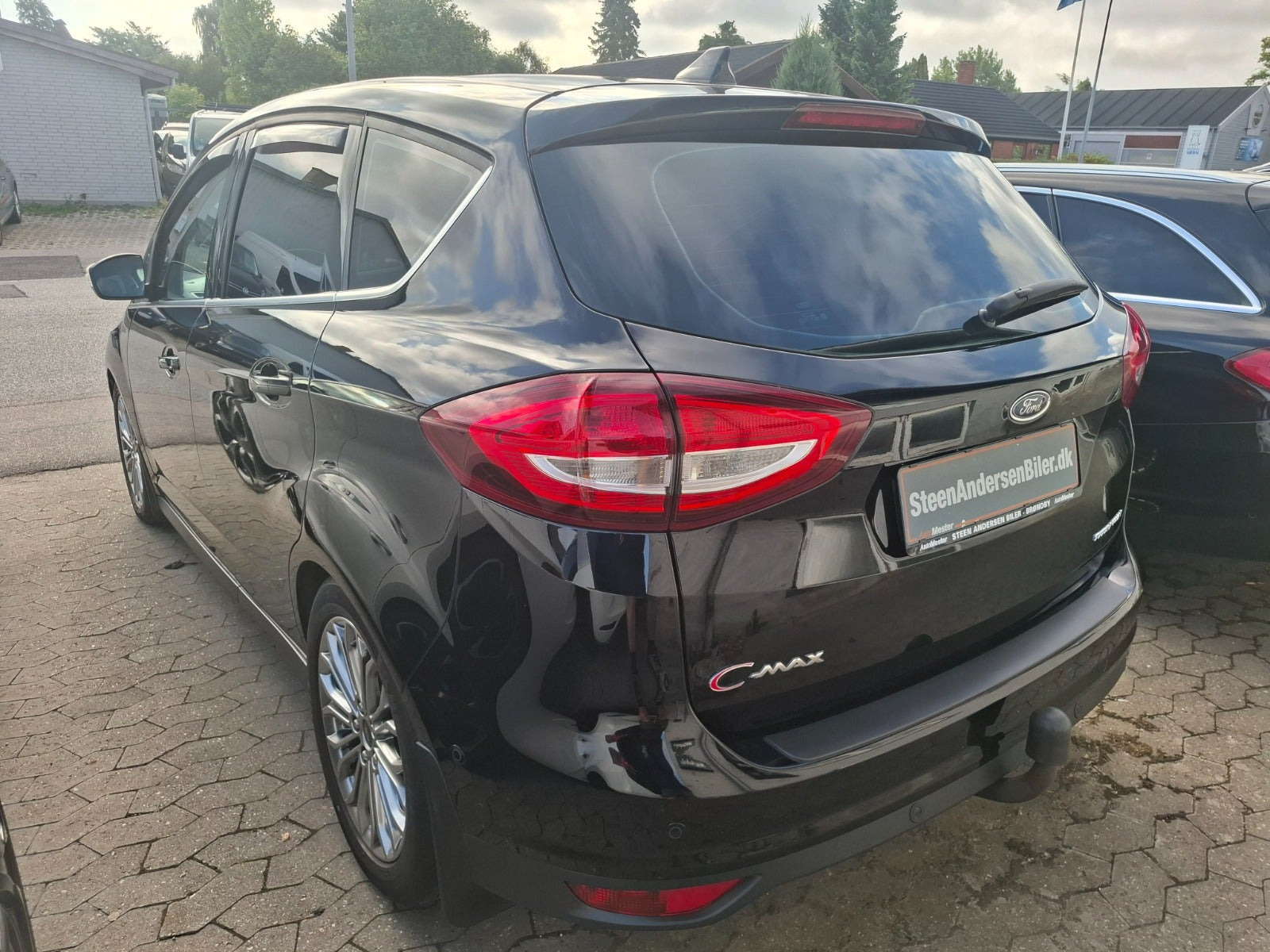 Sort Ford C-MAX fra 2016