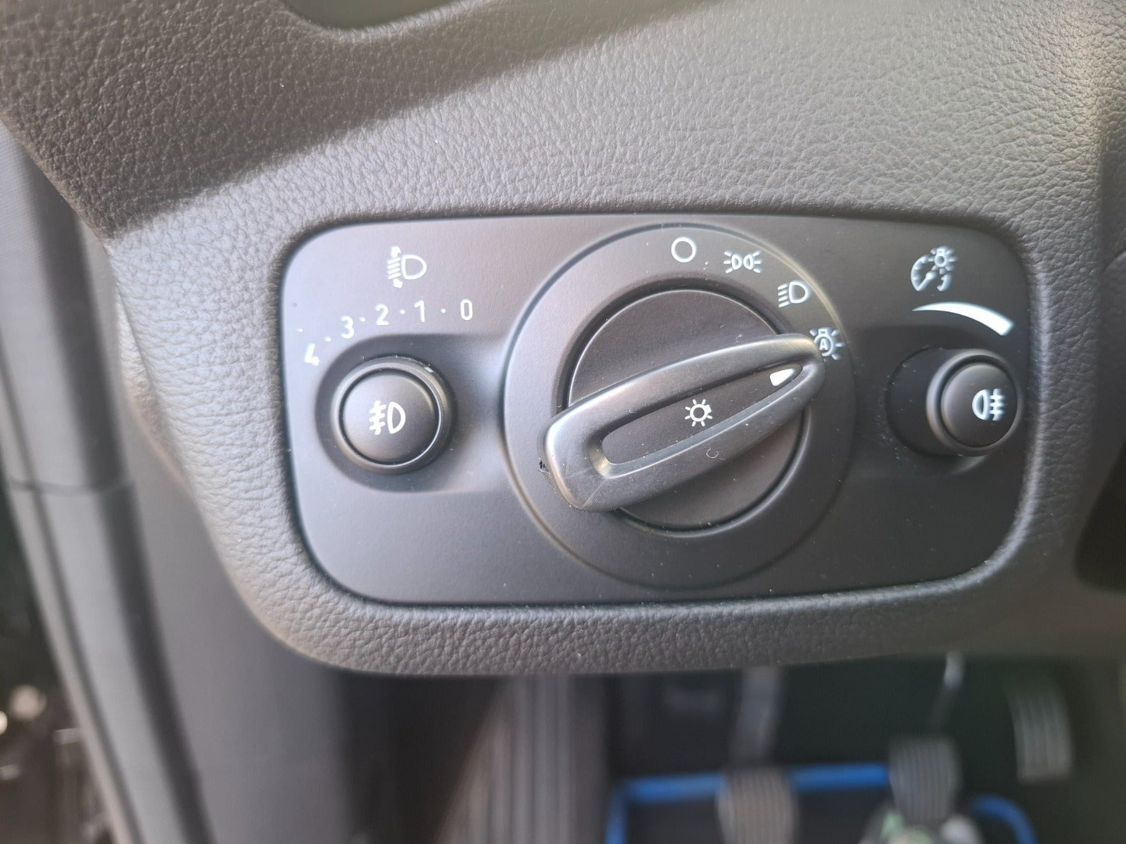 Sort Ford C-MAX fra 2016